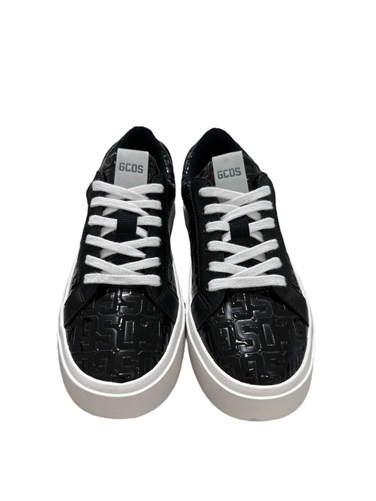 Sneakers- 200A